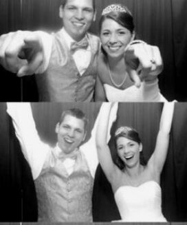 bride-groom-booth-bw